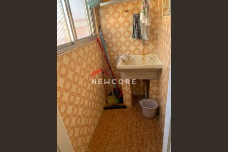 4_photo/94ce1e619d.e182d30f96765f76-ATLAS-2cb9a4a7-4d14-4302-ba31-e01cf51af5e4.jpg de apartamento à venda com 2 quartos, 50m² em Vila Tupi, Praia Grande