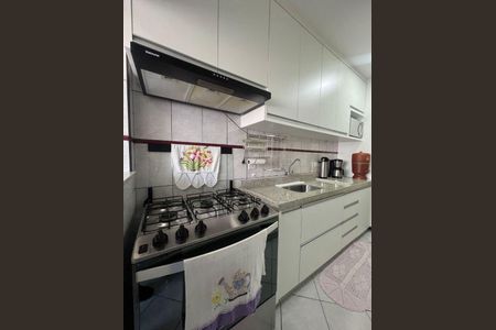 3_photo/94ce1e61a5.628b4e90ad191e43-ATLAS-152608f7-7eda-49c1-addd-b2a18cf71466.jpg de apartamento à venda com 2 quartos, 70m² em Vila Tupi, Praia Grande