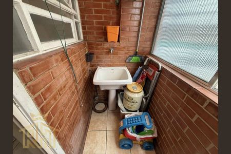 10_photo/94ce1e61b5.48d558a3c92166d8-ATLAS-aab9e2bb-d07f-45c5-9b41-da278cfab1a6.jpg de apartamento à venda com 1 quarto, 44m² em Vila Tupi, Praia Grande