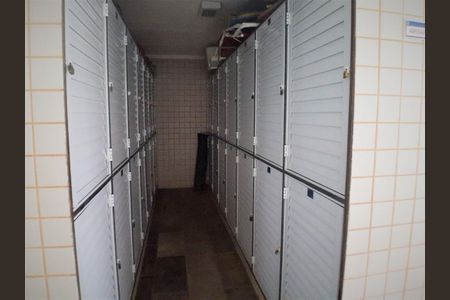 4_photo/94ce1e61bf.4f0f11c8b1d619b9-ATLAS-4c0d7161-4e95-4433-8113-5f6c5110a89f.jpg de apartamento à venda com 1 quarto, 45m² em Vila Tupi, Praia Grande