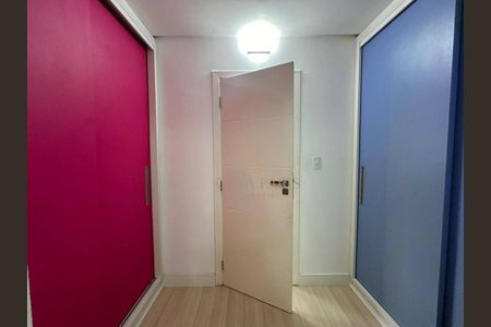 38_photo/94ce1e61d7.b985804f2e71ded0-ATLAS-3b246d23-d61c-40e7-be4e-9c528b3d8028.jpg de apartamento à venda com 3 quartos, 293m² em Vila Tupi, Praia Grande