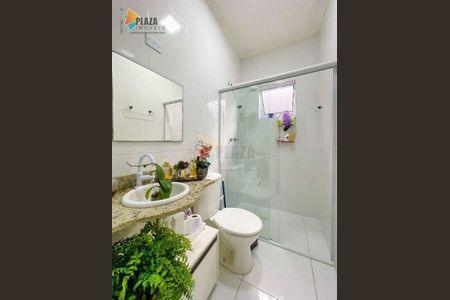 4_photo/94ce1e61fb.9e8f1c97e4a047f1-ATLAS-43f77503-bbfc-4ef3-9abf-1fb39f0a97bc.jpg de casa à venda com 3 quartos, 180m² em Vila Tupi, Praia Grande