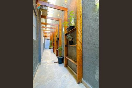 6_photo/94ce1e61fb.9e8f1c97e4a047f1-ATLAS-502adcfc-f6d1-457a-8eae-ff4648f67ab2.jpg de casa à venda com 3 quartos, 180m² em Vila Tupi, Praia Grande