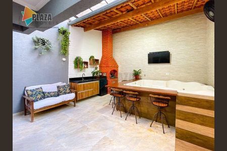 9_photo/94ce1e61fb.9e8f1c97e4a047f1-ATLAS-e37a4227-6210-4379-a3f9-bb9d4cd8fe0a.jpg de casa à venda com 3 quartos, 180m² em Vila Tupi, Praia Grande