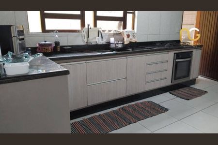 8_photo/94ce1e61fb.ea0ff2ffec9a0f1c-ATLAS-292ad5d7-f663-4bda-b9a6-8b22bc0e058d.jpg de casa à venda com 2 quartos, 86m² em Vila Tupi, Praia Grande