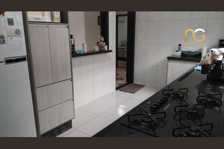 12_photo/94ce1e61fb.ea0ff2ffec9a0f1c-ATLAS-3f53a25d-3808-4a0d-bdbc-d95470cf95c2.jpg de casa à venda com 2 quartos, 86m² em Vila Tupi, Praia Grande