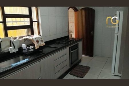 10_photo/94ce1e61fb.ea0ff2ffec9a0f1c-ATLAS-e094ad4a-e446-4fe8-ad84-ee6a12919ea8.jpg de casa à venda com 2 quartos, 86m² em Vila Tupi, Praia Grande