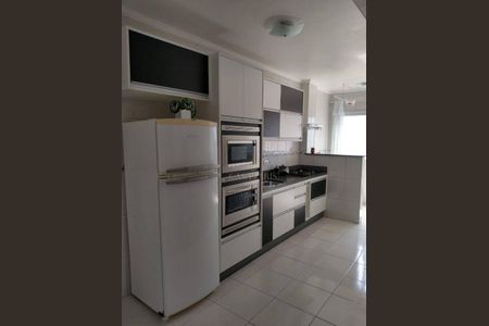 5_photo/94ce1e6221.900b552121132a1d-ATLAS-2d4e28a9-c96b-4d77-bbce-dd88f7d8403a.jpg de apartamento à venda com 1 quarto, 59m² em Vila Tupi, Praia Grande