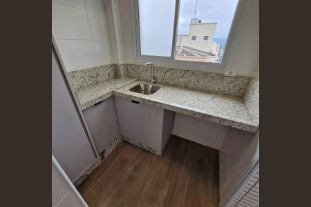 4_photo/94ce1e6227.09e83b72113105e2-ATLAS-cbe5633c-2b2e-4767-a5c2-dd95c42cca1c.jpg de apartamento à venda com 1 quarto, 62m² em Vila Tupi, Praia Grande