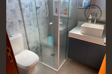 1_photo/94ce1e6249.9bfdfb77b4ff6bdc-ATLAS-f2e671c6-fa20-4375-9d6d-b17387f532c8.jpg de apartamento à venda com 3 quartos, 176m² em Vila Tupi, Praia Grande