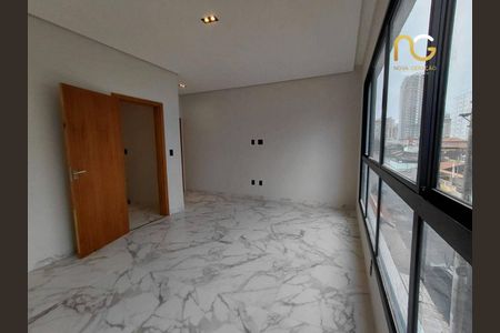 6_photo/94ce1e629b.b760bf5d8bb46efe-ATLAS-d79a2099-9671-4915-8219-4e24028b8a5e.jpg de casa à venda com 3 quartos, 225m² em Aviação, Praia Grande