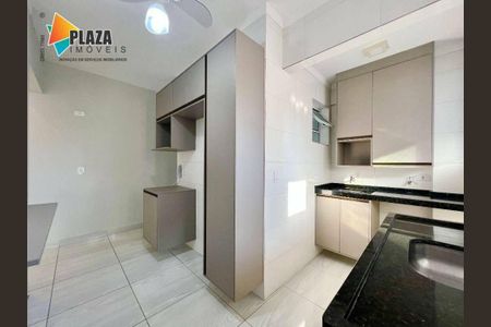 11_photo/94ce1e62a5.258a9a5d7dacbd83-ATLAS-b980d07d-5e90-4fa1-b3f1-87de2adcaa27.jpg de apartamento à venda com 2 quartos, 65m² em Aviação, Praia Grande