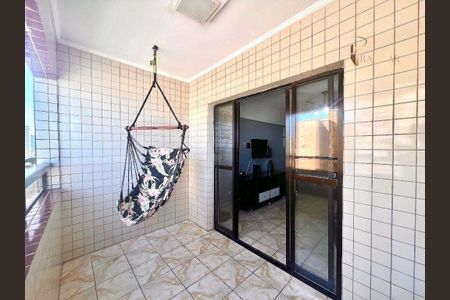 4_photo/94ce1e63bf.2bdeb87c31d663ca-ATLAS-1d6f54e8-5642-43bb-90b6-ec9208b26898.jpg de apartamento à venda com 2 quartos, 98m² em Vila Tupi, Praia Grande