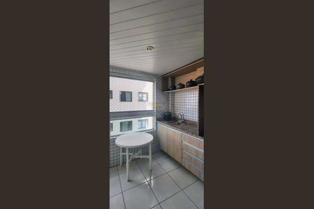 2_photo/94ce1e63e9.59b9fa3339c8dcb8-ATLAS-29f0cde8-2bb7-4171-8f5b-e639dcf4ec35.jpg de apartamento à venda com 2 quartos, 80m² em Vila Tupi, Praia Grande