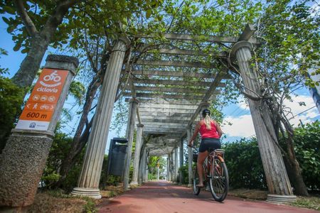 6_photo/94ce1e7c1b.4cea1a0b3f6bbd2f-ATLAS-45df7856-d46a-432d-bb76-98eb227f5faf.jpg de apartamento à venda com 2 quartos, 70m² em Aviação, Praia Grande