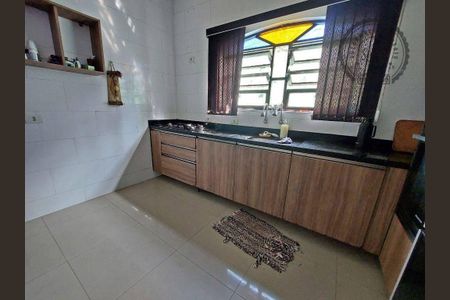 11_photo/94ce1e7d97.8c2ca795ebaebe51-ATLAS-482c1dcd-358d-42bf-a856-27bbae7e497c.jpg de casa à venda com 4 quartos, 280m² em Aviação, Praia Grande