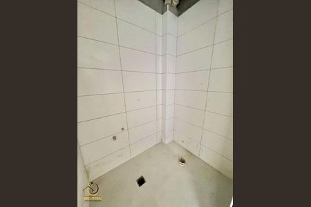 4_photo/94ce1e7dd1.f04365a7f61e1a23-ATLAS-643c8d3d-a507-47e2-b4f0-9455111cab19.jpg de apartamento à venda com 2 quartos, 84m² em Aviação, Praia Grande