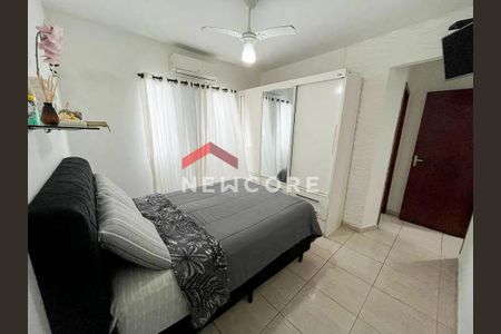 11_photo/94ce1e7e2b.8cbbc6e43ead3576-ATLAS-64f43597-fa6b-4193-b648-b47f30df5516.jpg de casa à venda com 3 quartos, 105m² em Aviação, Praia Grande