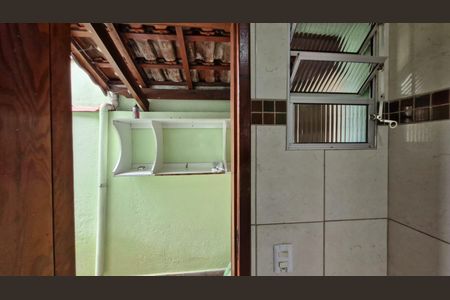 16_photo/94ce1e7e47.526b8d0f117d2dc5-ATLAS-f4bbc17f-276c-4e76-bd92-4e8325d60a2b.jpg de casa à venda com 2 quartos, 38m² em Aviação, Praia Grande