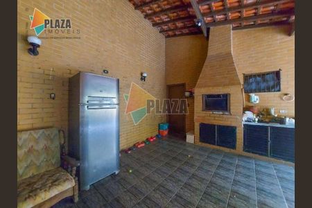 16_photo/94ce1e7ecd.1a2575360a780997-ATLAS-5426820c-0b9f-4882-a852-a68a91689d2c.jpg de casa à venda com 3 quartos, 299m² em Aviação, Praia Grande