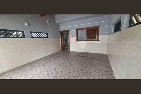 3_photo/94ce1e7f77.5e2511c6536d59b0-ATLAS-19e21067-9212-4949-9636-df9ee08363bf.jpg de casa para alugar com 2 quartos, 70m² em Aviação, Praia Grande
