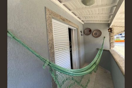 3_photo/94ce1e7f97.9445d083dc68a5ac-ATLAS-07e7fbba-866b-49d7-937a-9be823eb1509.jpg de casa à venda com 3 quartos, 150m² em Aviação, Praia Grande