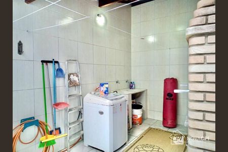 4_photo/94ce1e7fbd.4f0f11c8b1d619b9-ATLAS-636dc1be-2c0c-4864-9831-c0677f0c7aa7.jpg de casa à venda com 3 quartos, 90m² em Aviação, Praia Grande
