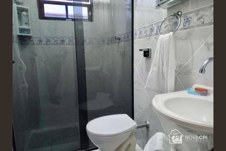 2_photo/94ce1e7fbd.4f0f11c8b1d619b9-ATLAS-afb12642-e781-43a0-964a-86c4538aa7bd.jpg de casa à venda com 3 quartos, 90m² em Aviação, Praia Grande