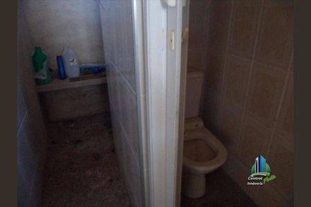 6_photo/94ce1e8001.6eef8bdd6999573e-ATLAS-19659dfa-bcc0-442e-958f-e6331b76fa64.jpg de casa à venda com 3 quartos, 180m² em Aviação, Praia Grande