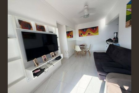 2_photo/94ce1e8021.60262c1621cc2a75-ATLAS-1f93e486-59a2-4fbf-8a5f-359b952da46d.jpg de apartamento à venda com 1 quarto, 48m² em Vila Tupi, Praia Grande