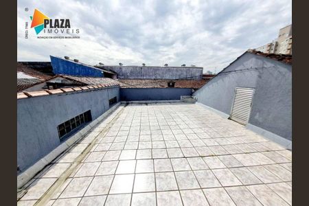 16_photo/94ce1e87bf.0e5b1f30867bba0e-ATLAS-6942e4d1-d0ea-456d-b96e-96b6aaaf2703.jpg de casa para alugar com 3 quartos, 215m² em Aviação, Praia Grande