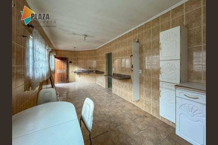 9_photo/94ce1e8833.b88c9f23dde11cca-ATLAS-eefe8b0f-8881-4a25-bd74-d60424dad5cd.jpg de casa à venda com 6 quartos, 233m² em Aviação, Praia Grande