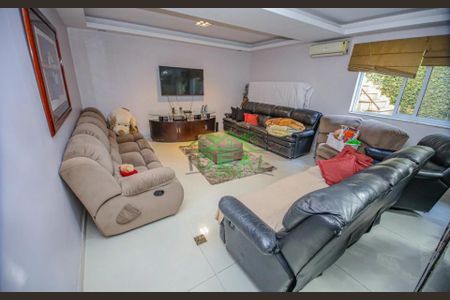 6_photo/94ce1e8873.99861d19f0cf5f32-ATLAS-1eb6e232-ca3d-471a-bb3f-3a17281b494b.jpg de casa para alugar com 3 quartos, 250m² em Aviação, Praia Grande