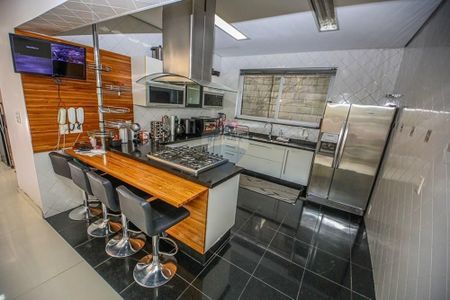 4_photo/94ce1e8873.99861d19f0cf5f32-ATLAS-275f596e-b374-4cec-a3f3-59fa6bf2b570.jpg de casa para alugar com 6 quartos, 100m² em Aviação, Praia Grande