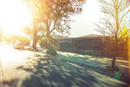 5_photo/94ce1e8873.99861d19f0cf5f32-ATLAS-4e9fc510-08c4-45e1-94b8-76e07ed8c4c4.jpg de casa para alugar com 6 quartos, 100m² em Aviação, Praia Grande