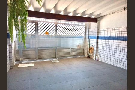 7_photo/94ce1e8a15.bbd0c06dccd8b6dc-ATLAS-c5944ac9-0733-4dec-bd12-49e64136935b.jpg de casa à venda com 2 quartos, 114m² em Vila Tupi, Praia Grande