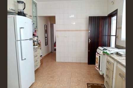 7_photo/94ce1e8a15.bbd0c06dccd8b6dc-ATLAS-cfd526fb-8bde-4a13-bcdc-cd38680fb1e2.jpg de casa à venda com 2 quartos, 114m² em Vila Tupi, Praia Grande