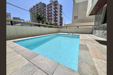 3_photo/94ce1e8a39.ceff8192393c33de-ATLAS-0bb8dcd2-645c-413a-a231-7380b49f3d59.jpg de apartamento à venda com 1 quarto, 38m² em Vila Tupi, Praia Grande