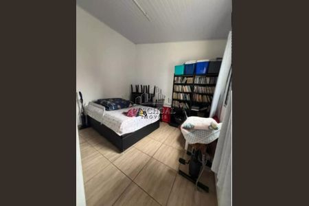 7_photo/94ce1e8a43.1111dd781b2111da-ATLAS-7305d044-e63a-40e3-9ea4-dda45b459b48.jpg de casa à venda com 5 quartos, 200m² em Vila Tupi, Praia Grande