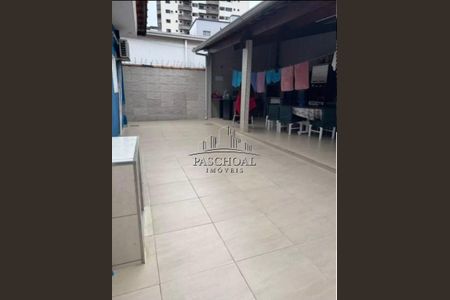 17_photo/94ce1e8a43.1111dd781b2111da-ATLAS-9986fd96-8e5a-4bd8-acf7-95ed94c23aba.jpg de casa à venda com 5 quartos, 200m² em Vila Tupi, Praia Grande