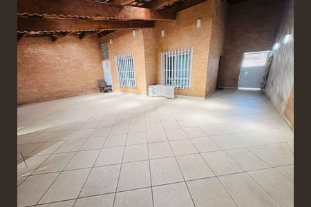 5_photo/94ce1e8a5d.7eabc8b8234370c1-ATLAS-e94cb6a5-ae1e-43f6-a2a9-85edac170165.jpg de casa à venda com 4 quartos, 210m² em Vila Tupi, Praia Grande