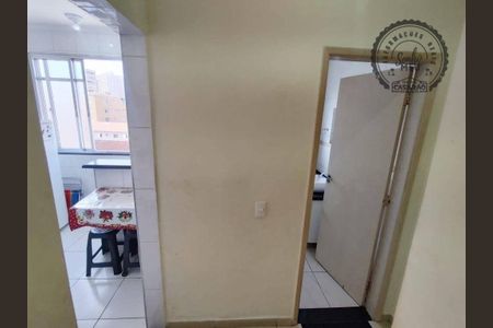 5_photo/94ce1e8a5d.8f4fd6f2a05659f7-ATLAS-a55910df-23bf-49cd-aba9-59eed383b277.jpg de apartamento à venda com 1 quarto, 27m² em Vila Tupi, Praia Grande