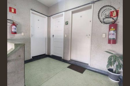 23_photo/94ce1e8a5d.8f4fd6f2a05659f7-ATLAS-d927cbad-efba-4c6c-aea4-7076aacab718.jpg de apartamento à venda com 1 quarto, 27m² em Vila Tupi, Praia Grande