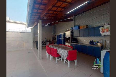 34_photo/94ce1e8a67.02f29140979457be-ATLAS-ea9fcf95-4e49-4f5c-8ec4-b09344d5ad43.jpg de casa à venda com 5 quartos, 163m² em Vila Tupi, Praia Grande