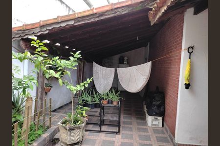 7_photo/94ce1e8a7f.210363f7da379e19-ATLAS-6b88b50c-86ae-4ecc-a645-c619cd3d7d77.jpg de casa à venda com 2 quartos, 93m² em Vila Tupi, Praia Grande