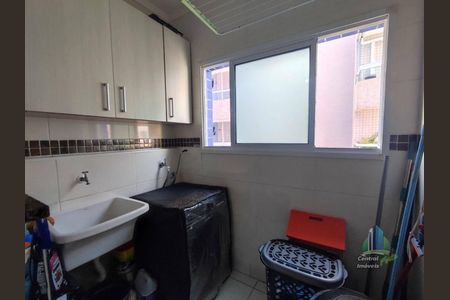 28_photo/94ce1e8a7f.82bef96b054cc55f-ATLAS-63c41193-bc77-4080-a316-89b98a10b5b9.jpg de apartamento à venda com 2 quartos, 82m² em Vila Tupi, Praia Grande