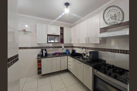 4_photo/94ce1e8a7f.82bef96b054cc55f-ATLAS-711a63b1-12ab-4ec5-ad82-b7bd3b2b5a74.jpg de apartamento à venda com 2 quartos, 82m² em Vila Tupi, Praia Grande