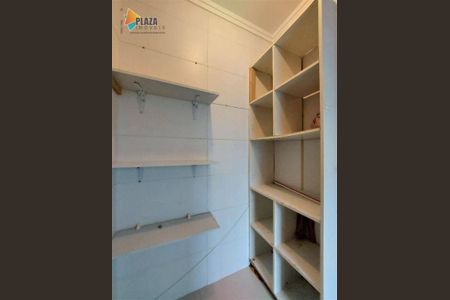 2_photo/94ce1e8a8b.82a34e28bc498778-ATLAS-19d2d545-e7dd-401a-9f76-9f10dfe3a111.jpg de apartamento à venda com 2 quartos, 91m² em Vila Tupi, Praia Grande