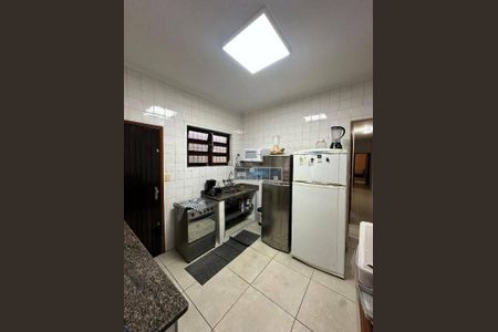 5_photo/94ce1e8af5.01df1c19777e84fc-ATLAS-243ea7ef-af97-4c5b-8292-35b0176ebed0.jpg de casa à venda com 4 quartos, 124m² em Vila Tupi, Praia Grande