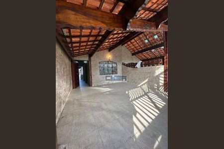 27_photo/94ce1e8af5.01df1c19777e84fc-ATLAS-b88e8408-e31c-4ec5-a219-150ade87204d.jpg de casa à venda com 4 quartos, 124m² em Vila Tupi, Praia Grande